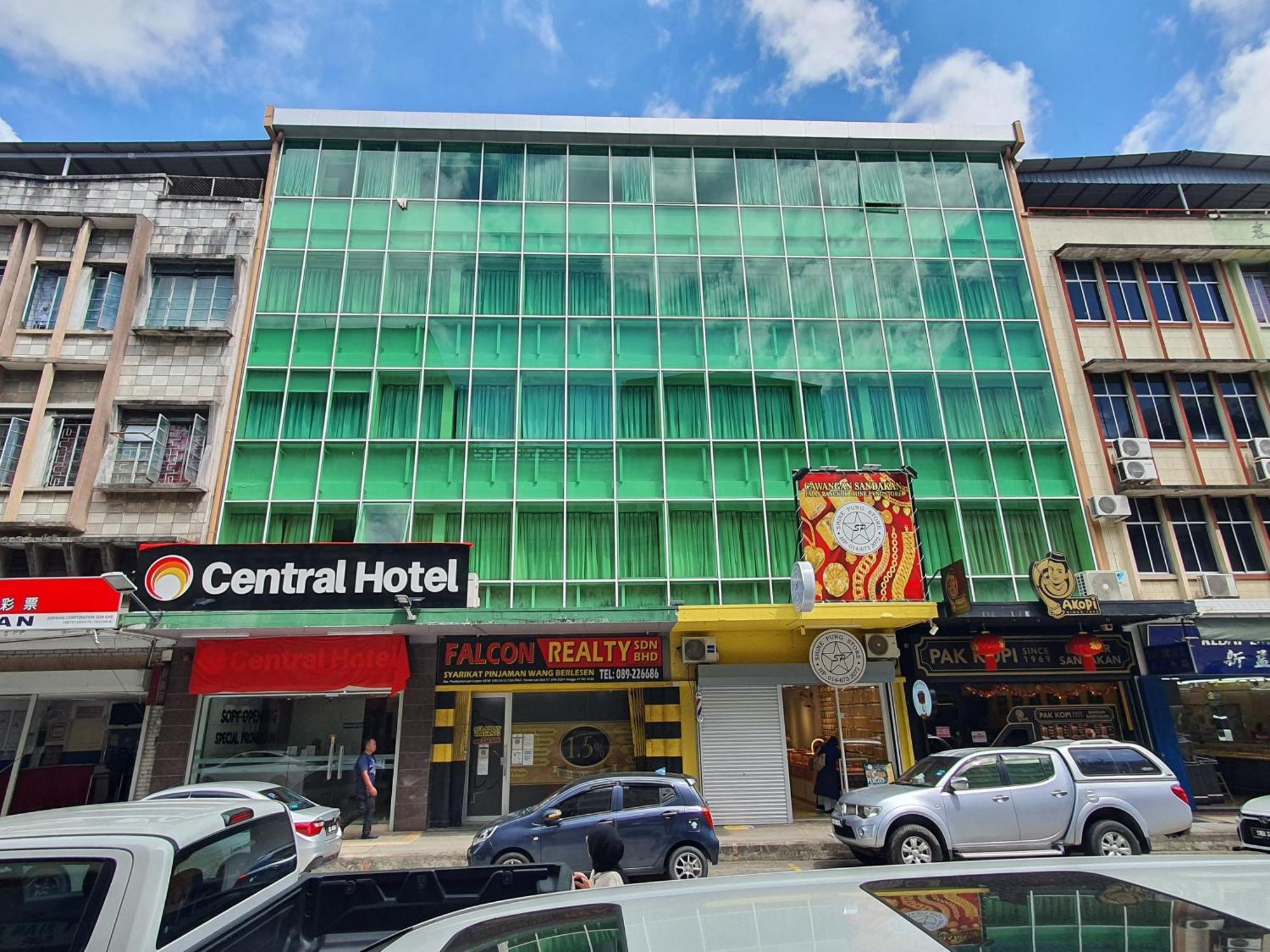 Capital O 90939 Sandakan Central Hotel Exterior photo